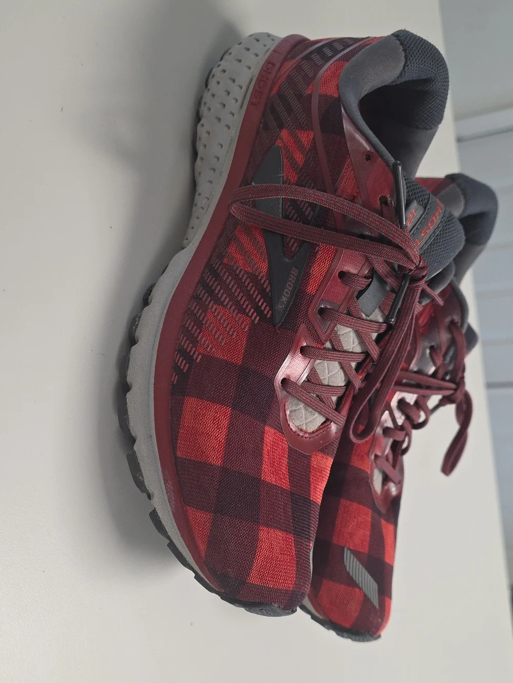 Brooks Red Buffalo Plaid with Gray Accents Womens 9.5